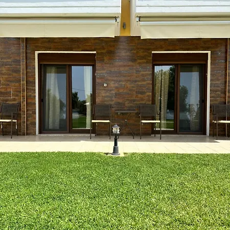 Saint George Sithonia Апартаменты