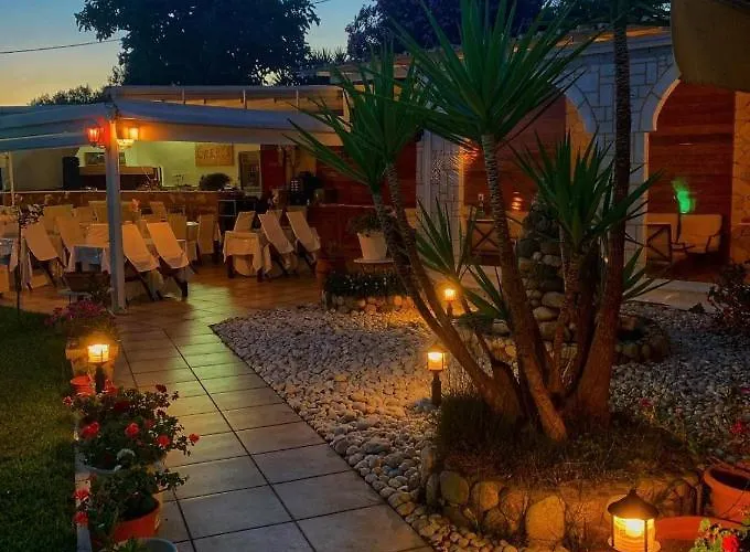 Saint George Sithonia * 新马尔马拉斯