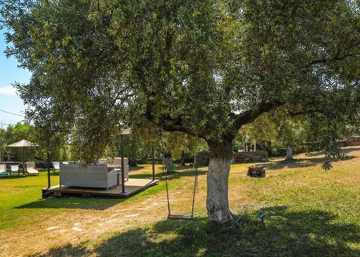 Saint George Sithonia 公寓