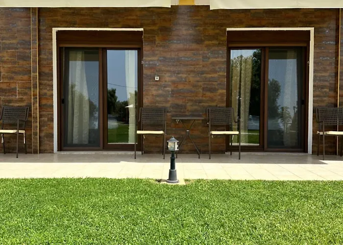 Saint George Sithonia 公寓