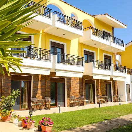 Saint George Sithonia * Neos Marmaras