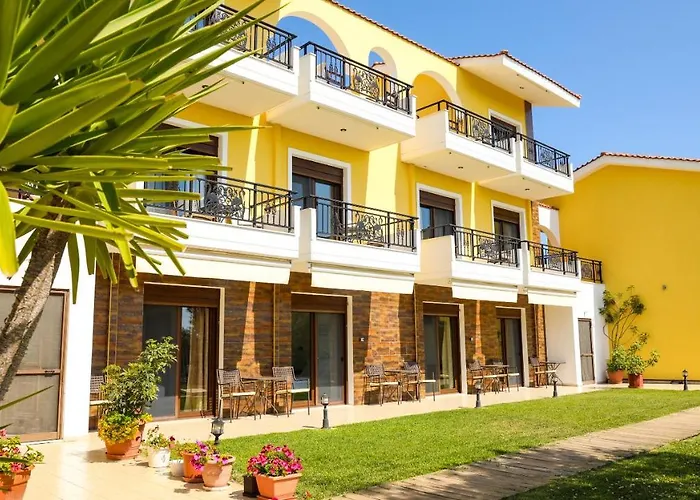 Saint George Sithonia * Neos Marmaras